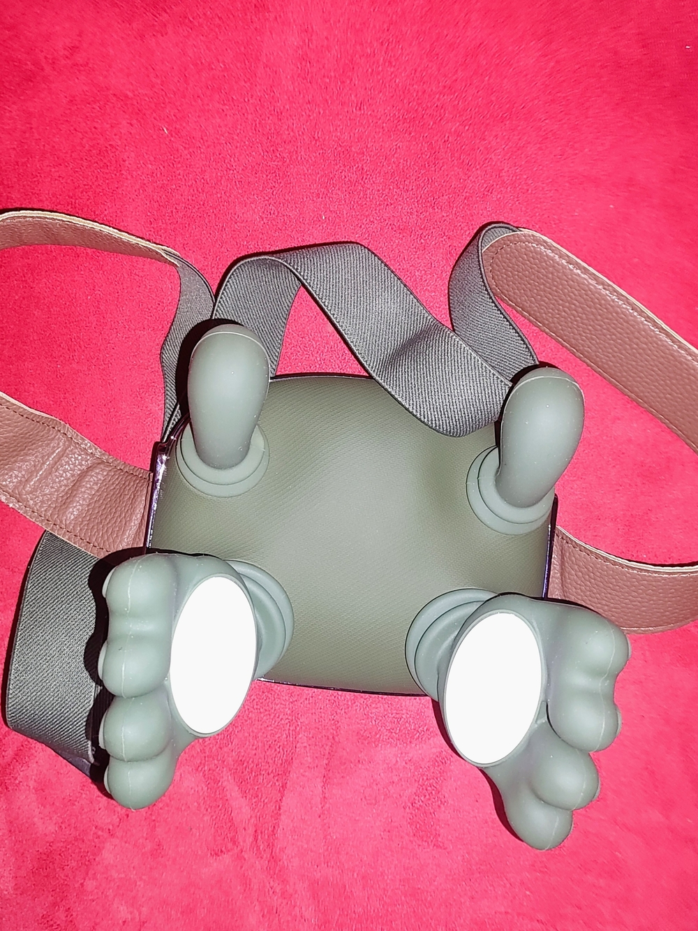 Shoulder and neck massager